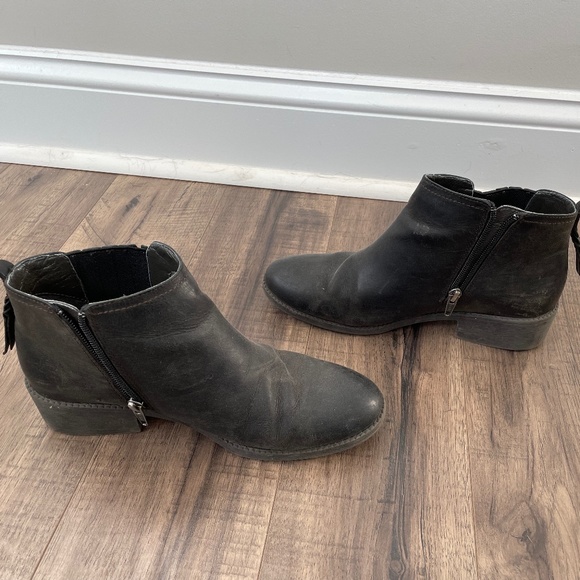 Sperry Juniper Bree Booties - Picture 1 of 7